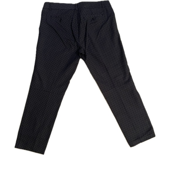 Crosby Del Ray Printed Ankle Pants Black Gray Geometric Size 10 - Picture 3 of 7